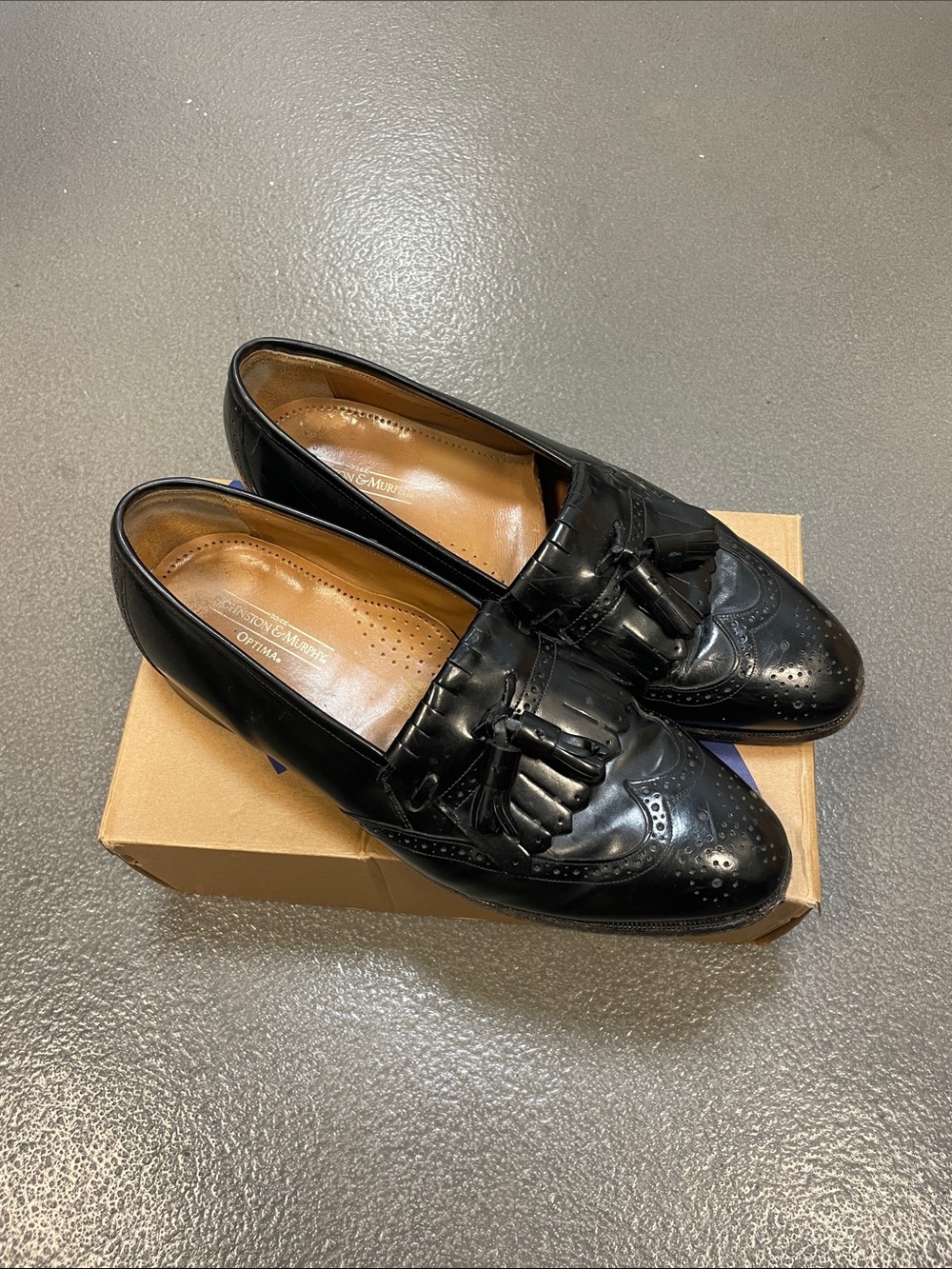 Johnston & Murphy Black Leather Tassel Kiltie Loafers (11)
